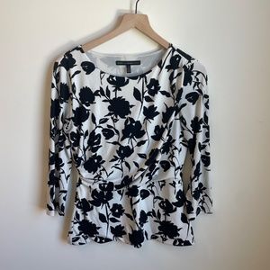 White House Black Market ladies blouse